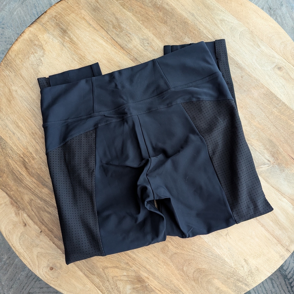 Athleta Black and Blue Stellar Tights - Picture 5 of 9